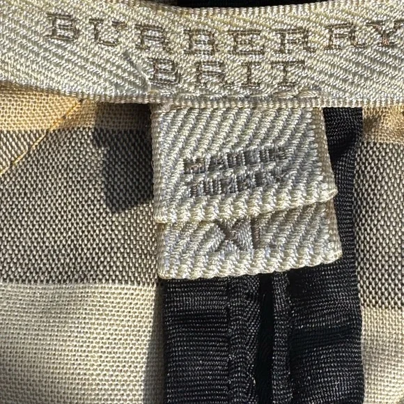 Burberry Black Quilted Authentic Jacket with Signature Check Trim Size XL - Picture 10 of 12